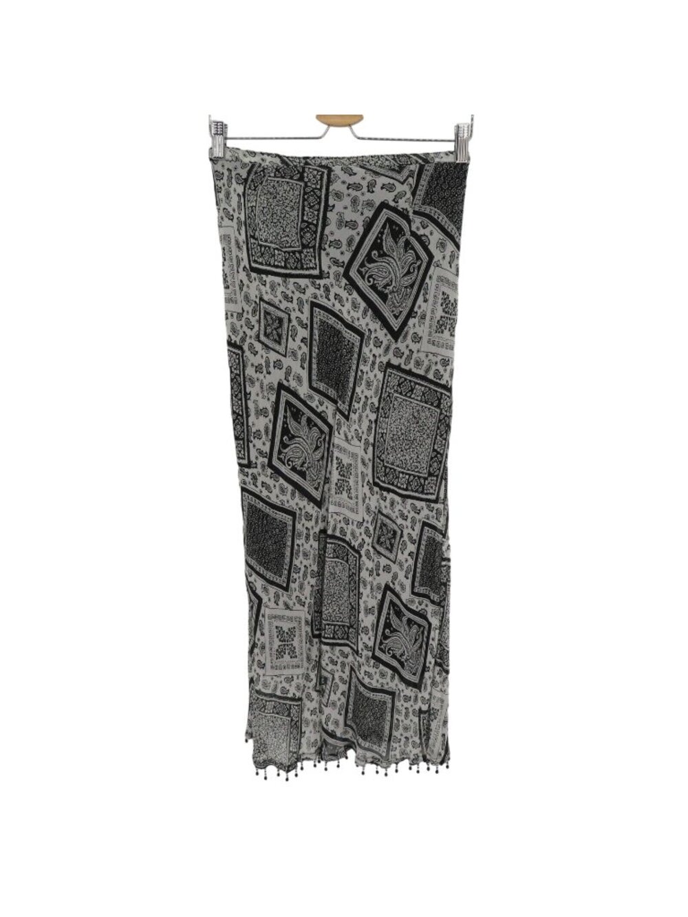 Shelly and Arnold Womens Medium Beaded Black White Paisley Scroll Bandana Skirt